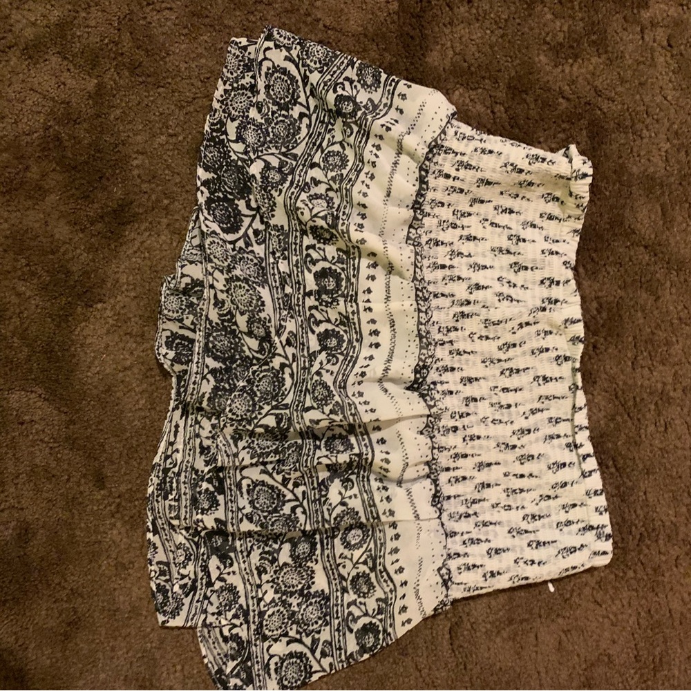 CUTE MINI SKIRT BLACK AND WHITE GOTHIC